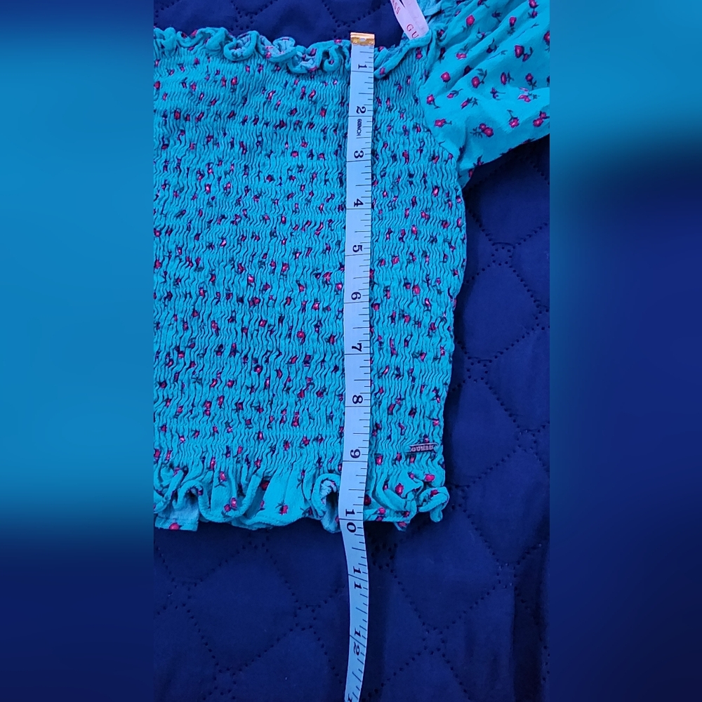Y2k Cottagecore "Guess" Smocked Crop Top. - Picture 8 of 11